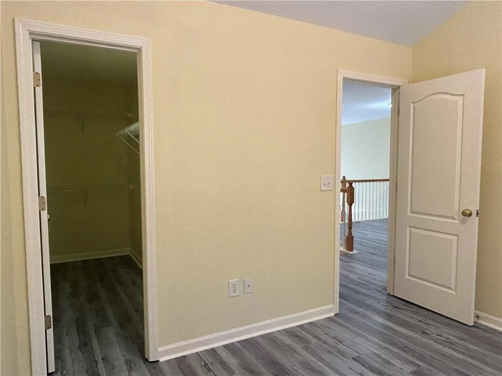 1992 Hoods Fort Circle NW #22 Kennesaw, GA 30144