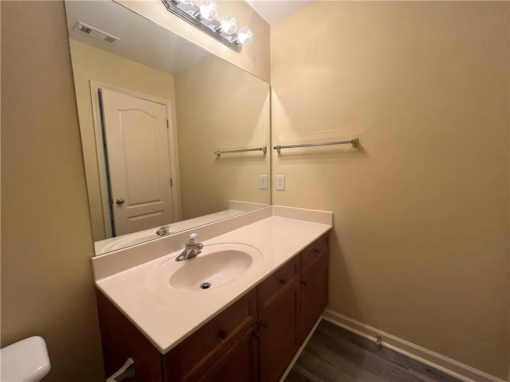1992 Hoods Fort Circle NW #22 Kennesaw, GA 30144