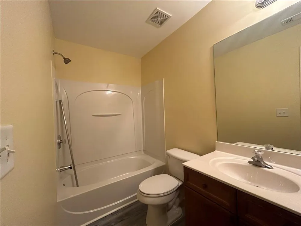 1992 Hoods Fort Circle NW #22 Kennesaw, GA 30144