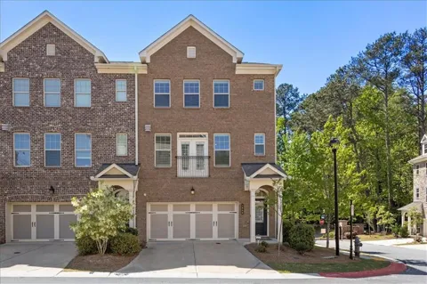 2056 Violet Lane