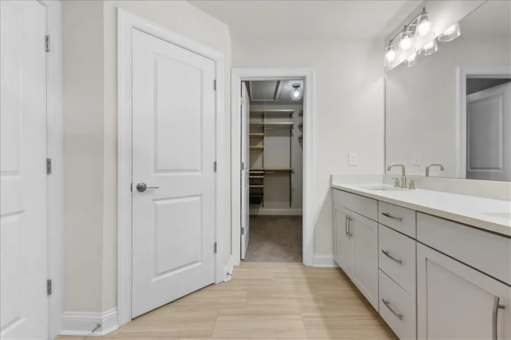 2056 Violet Lane Brookhaven, GA 30319