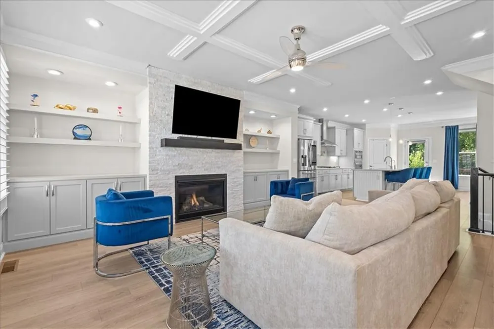 2056 Violet Lane Brookhaven, GA 30319