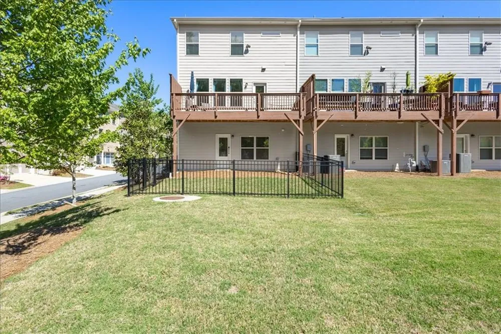 2056 Violet Lane Brookhaven, GA 30319