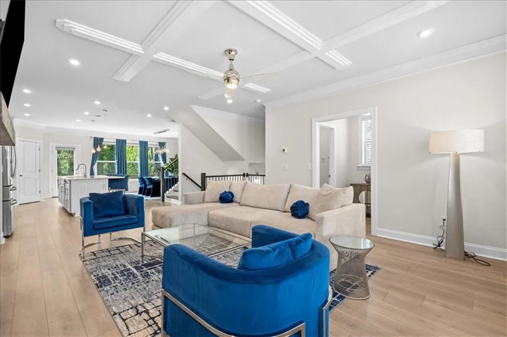 2056 Violet Lane Brookhaven, GA 30319