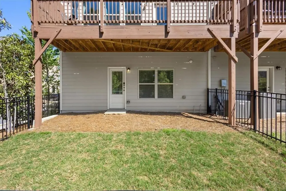 2056 Violet Lane Brookhaven, GA 30319