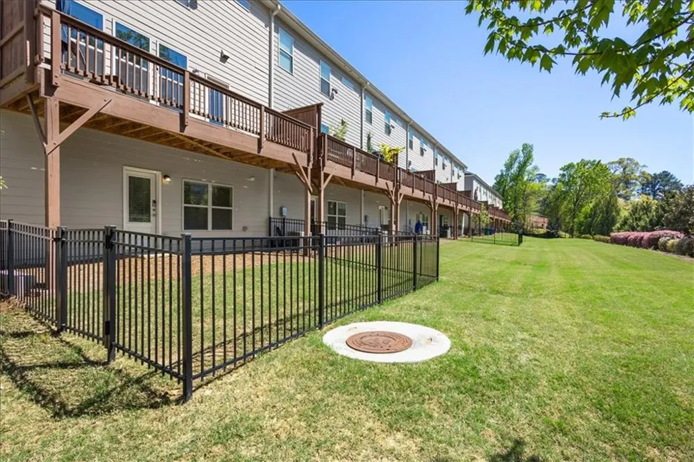 2056 Violet Lane Brookhaven, GA 30319