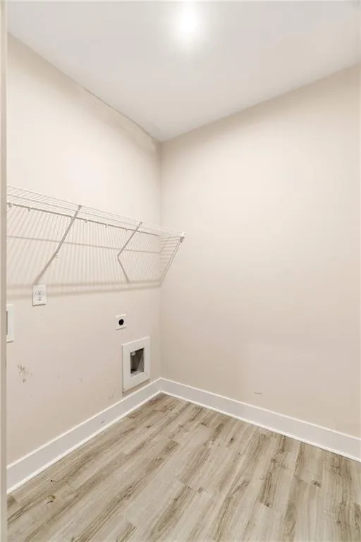 615 Fair View Circle Roswell, GA 30076