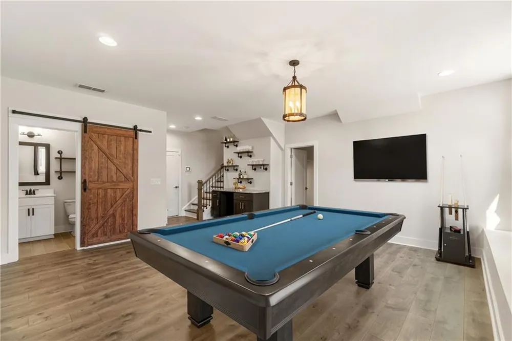 615 Fair View Circle Roswell, GA 30076