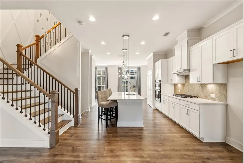 615 Fair View Circle Roswell, GA 30076