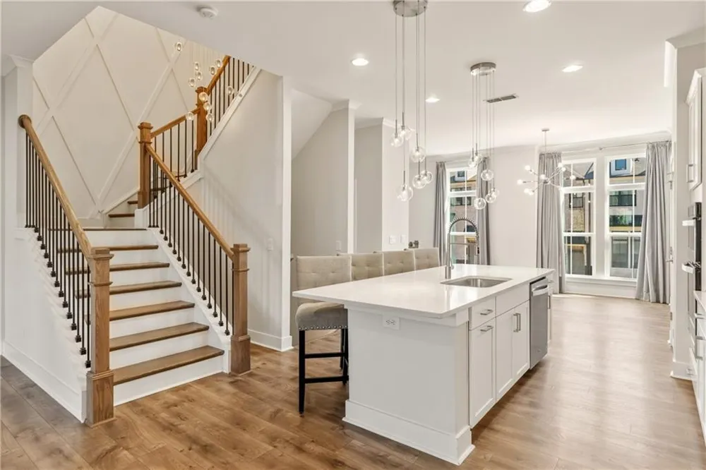 615 Fair View Circle Roswell, GA 30076