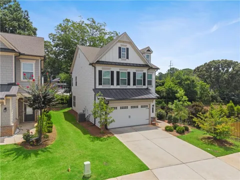 3327 Park Pointe Circle