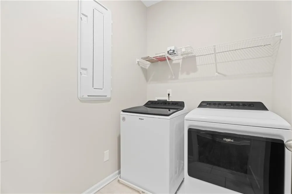 3327 Park Pointe Circle Scottdale, GA 30079