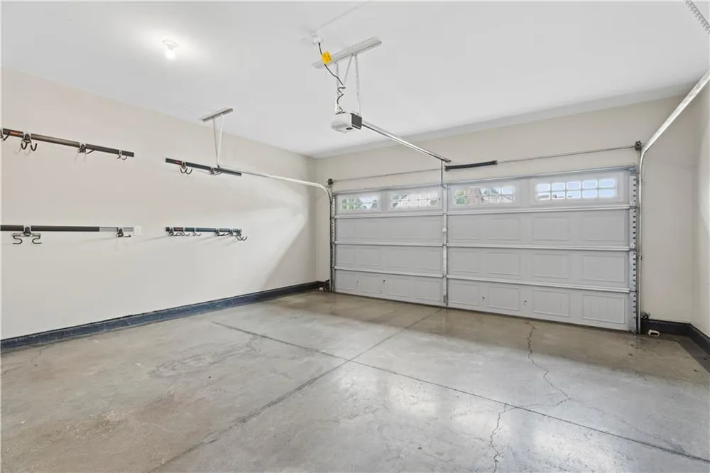 3327 Park Pointe Circle Scottdale, GA 30079