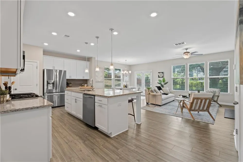 3327 Park Pointe Circle Scottdale, GA 30079