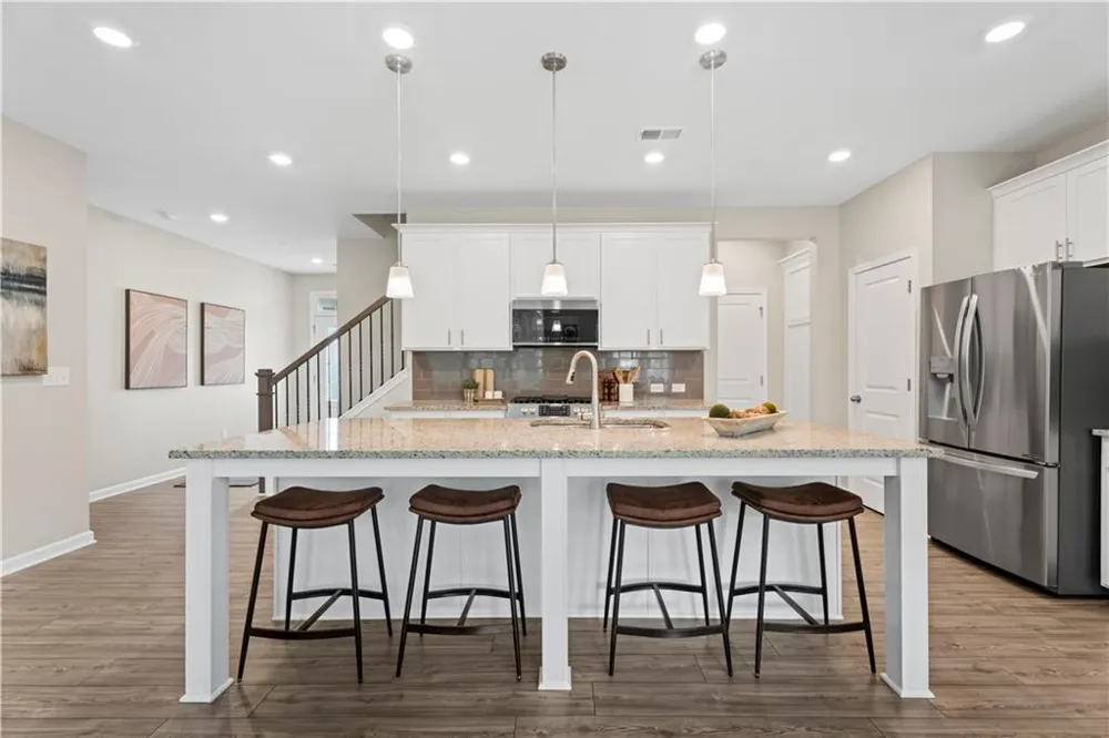 3327 Park Pointe Circle Scottdale, GA 30079