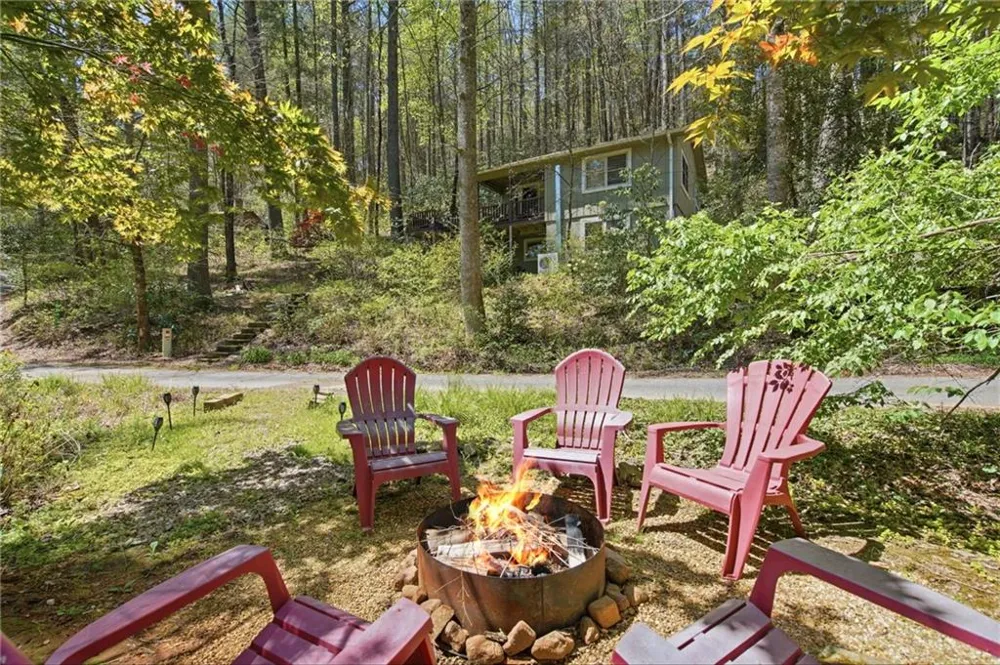 15 Salmon Road Blairsville, GA 30512