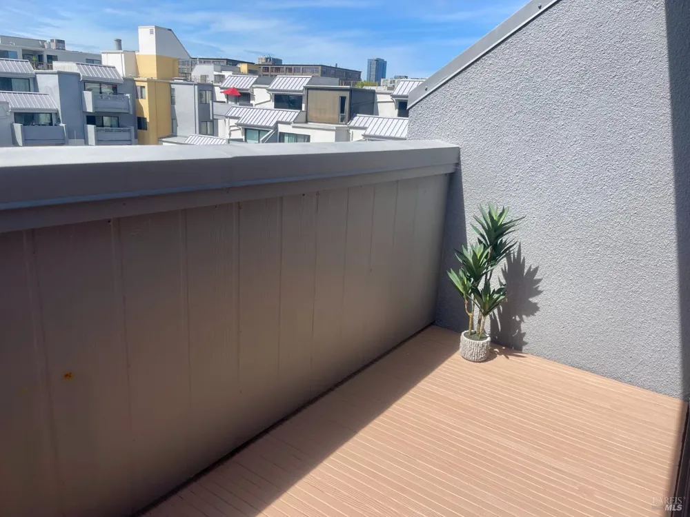 1 Embarcadero W ##355 Oakland, CA 94607