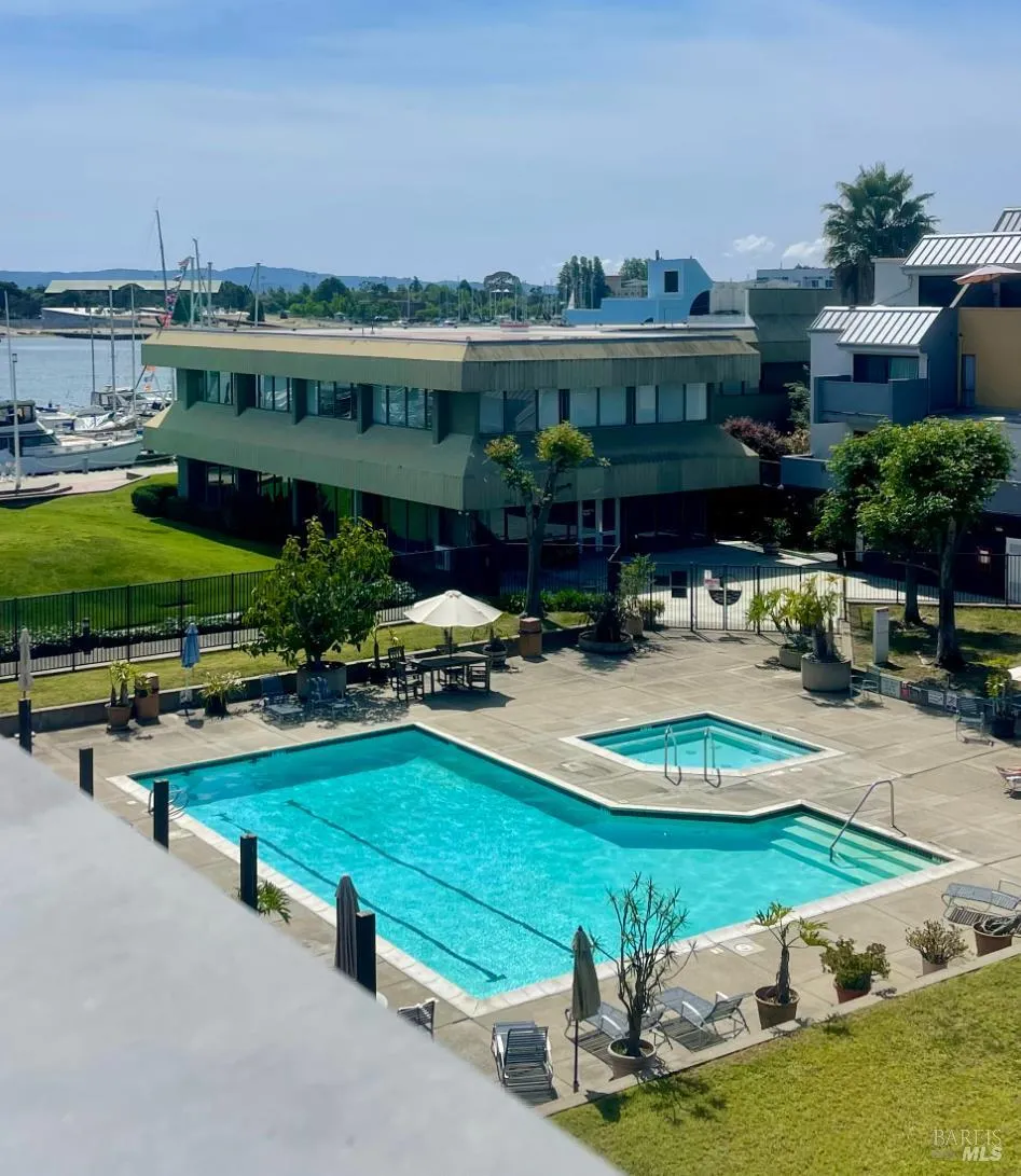 1 Embarcadero W ##355 Oakland, CA 94607