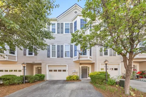 2057 Pinnacle Pointe Drive