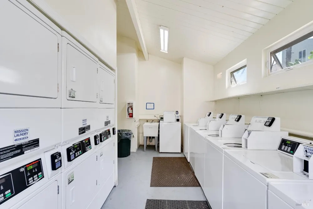 2100 Laguna Circle ##D Concord, CA 94520