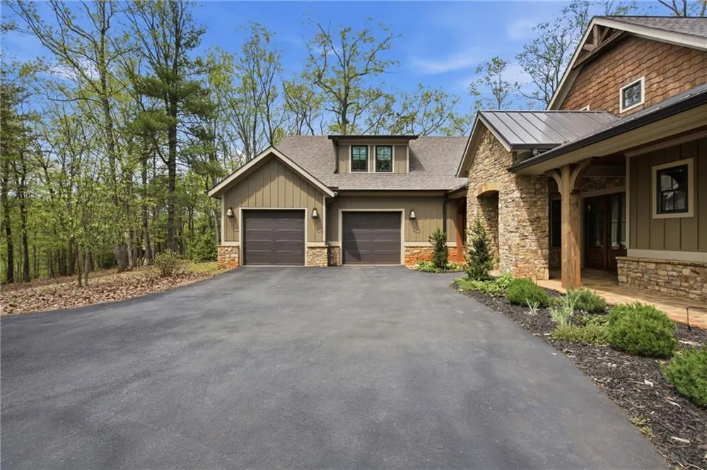 83 Summit Drive W Big Canoe, GA 30143