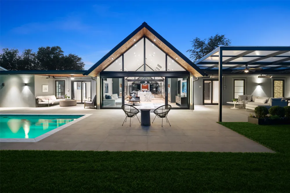 11348 Valleydale Drive Dallas, TX 75230