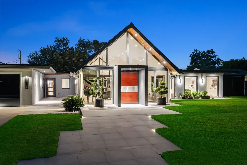11348 Valleydale Drive Dallas, TX 75230