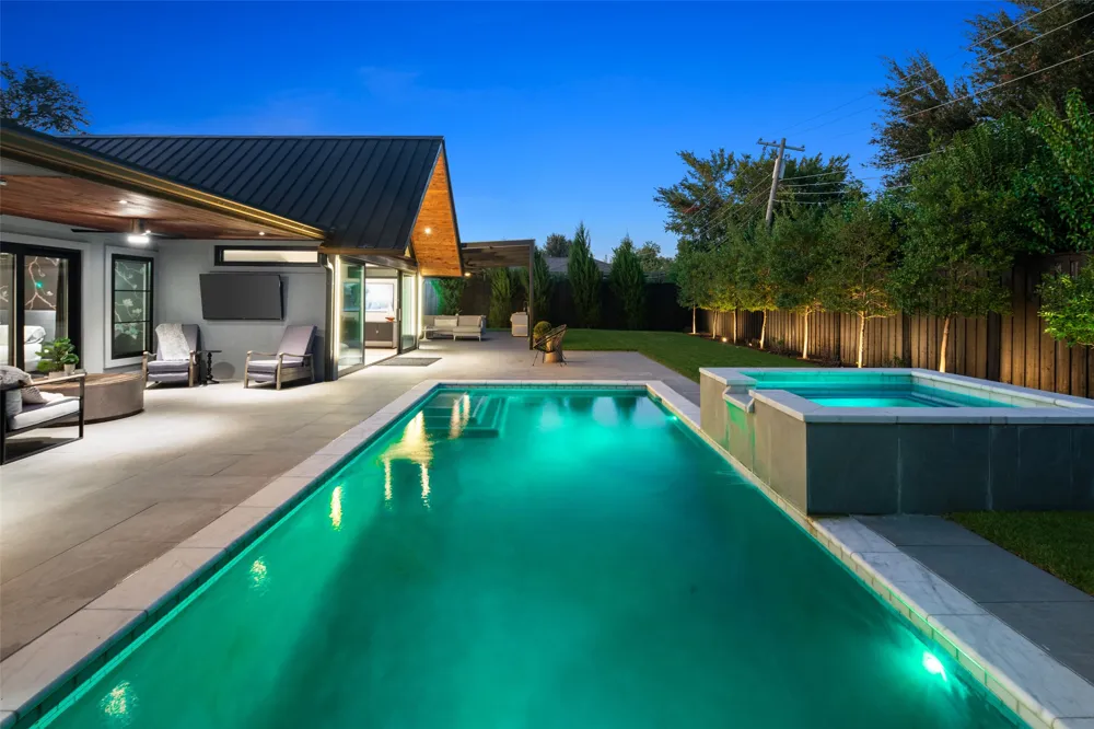 11348 Valleydale Drive Dallas, TX 75230