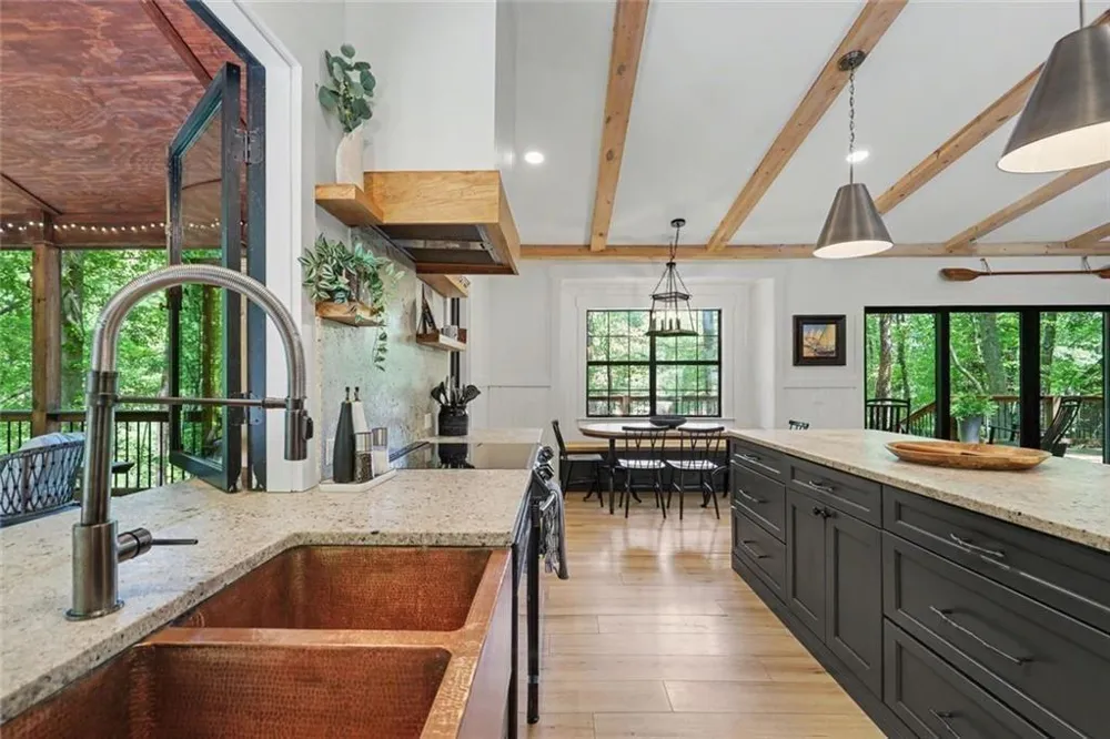 159 Manor Oak Trail Toccoa, GA 30577