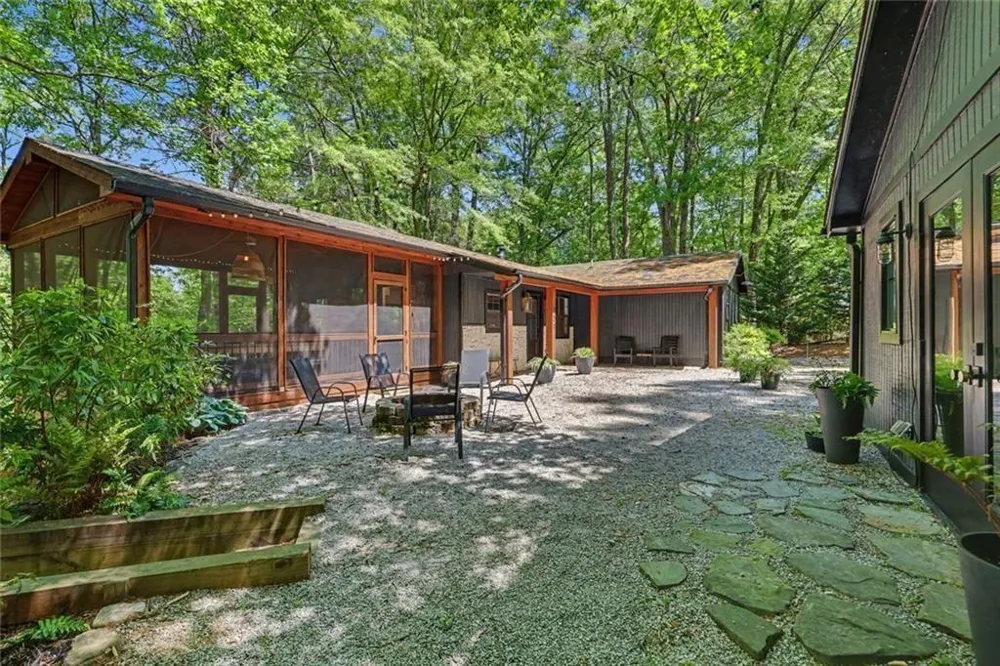 159 Manor Oak Trail Toccoa, GA 30577