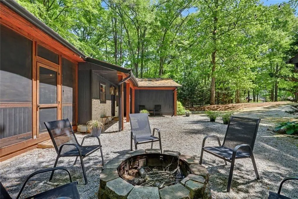 159 Manor Oak Trail Toccoa, GA 30577