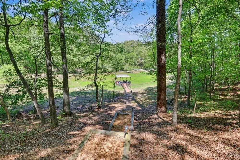 159 Manor Oak Trail Toccoa, GA 30577