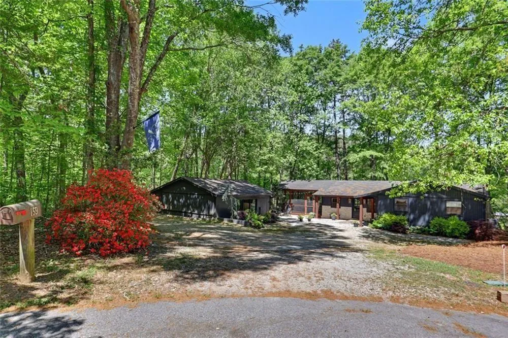 159 Manor Oak Trail Toccoa, GA 30577