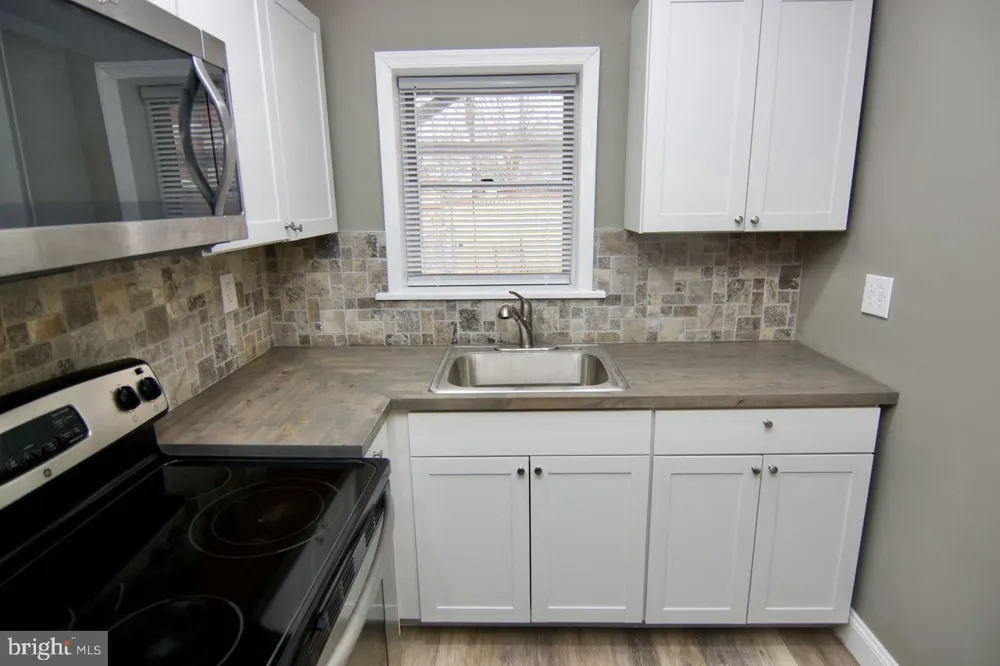 1115 MUHLENBERG STREET Reading, PA 19602