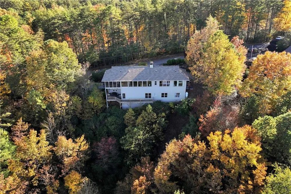 962 Woodbrier Sautee Nacoochee, GA 30571