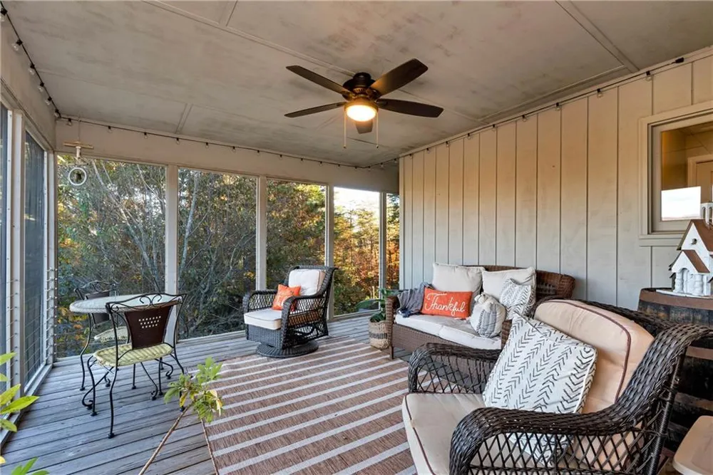 962 Woodbrier Sautee Nacoochee, GA 30571