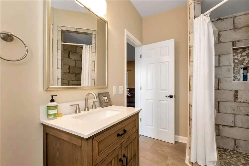 962 Woodbrier Sautee Nacoochee, GA 30571