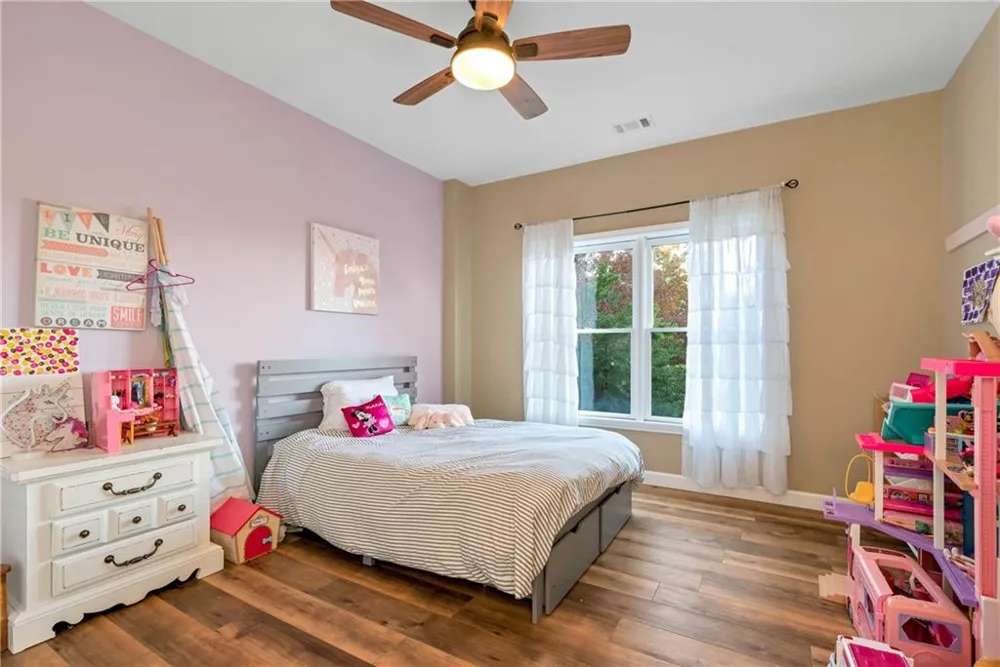 962 Woodbrier Sautee Nacoochee, GA 30571