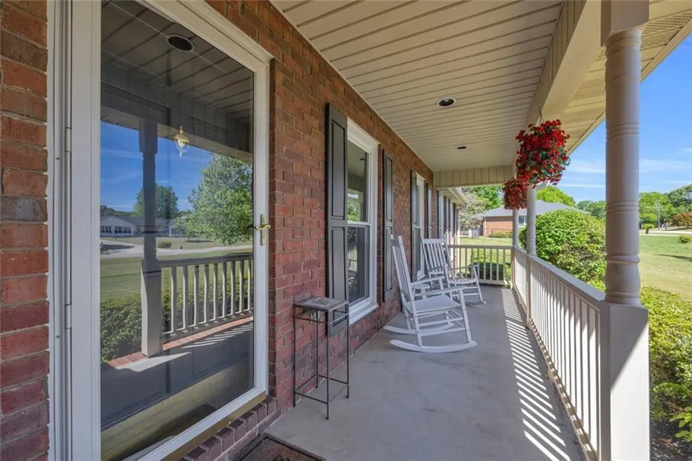 71 Woodridge Way Royston, GA 30662