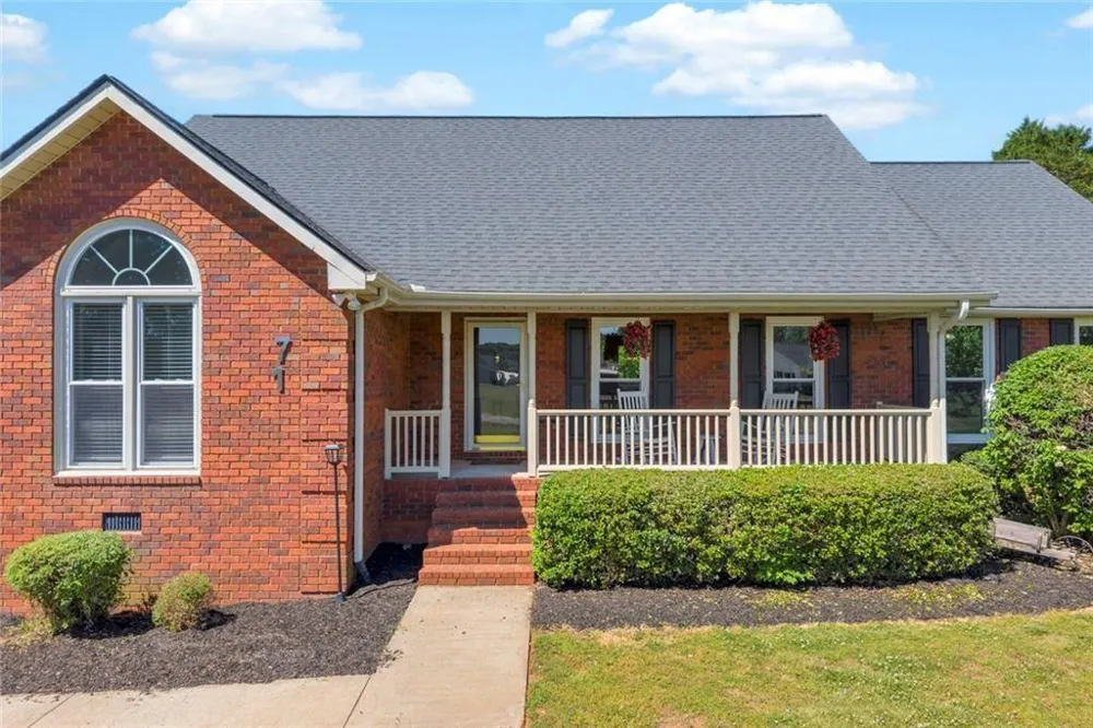 71 Woodridge Way Royston, GA 30662