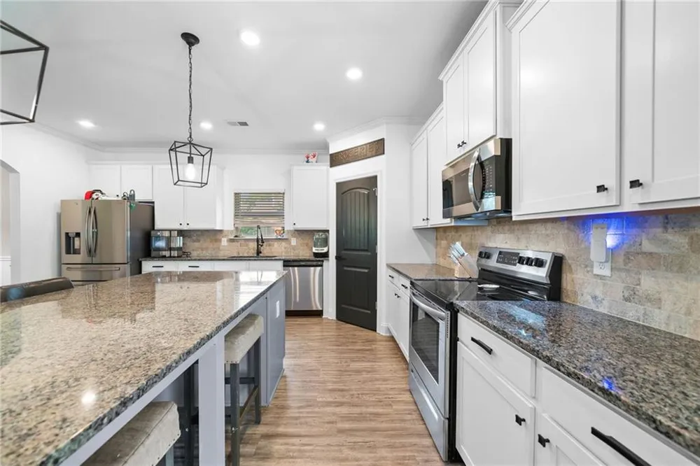 13 Four Feathers Lane Rydal, GA 30171