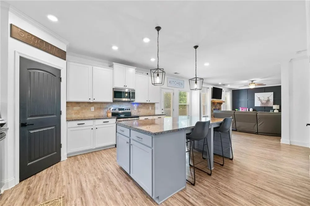 13 Four Feathers Lane Rydal, GA 30171