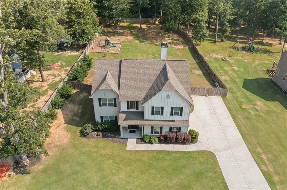 13 Four Feathers Lane Rydal, GA 30171