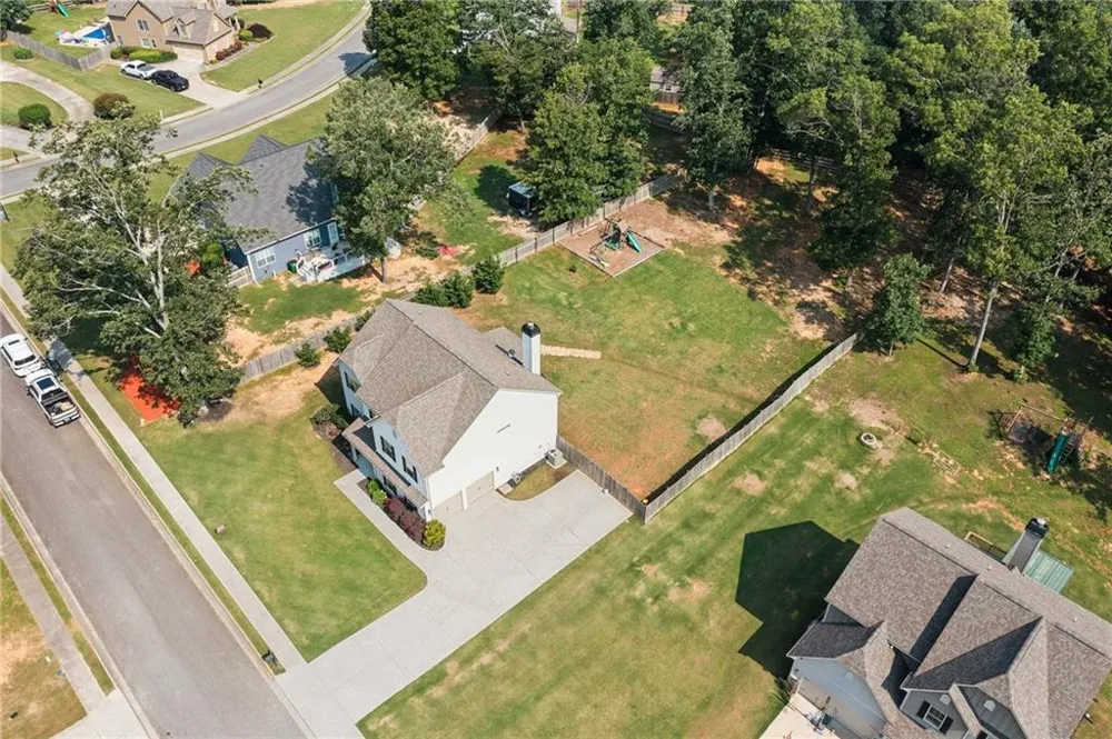 13 Four Feathers Lane Rydal, GA 30171