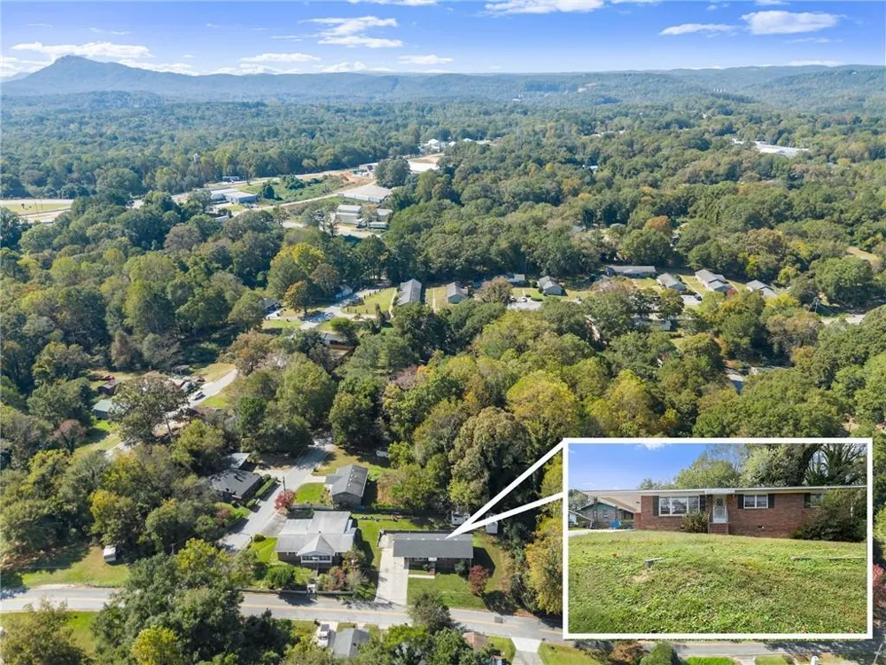 574 S Sage Street S Toccoa, GA 30577