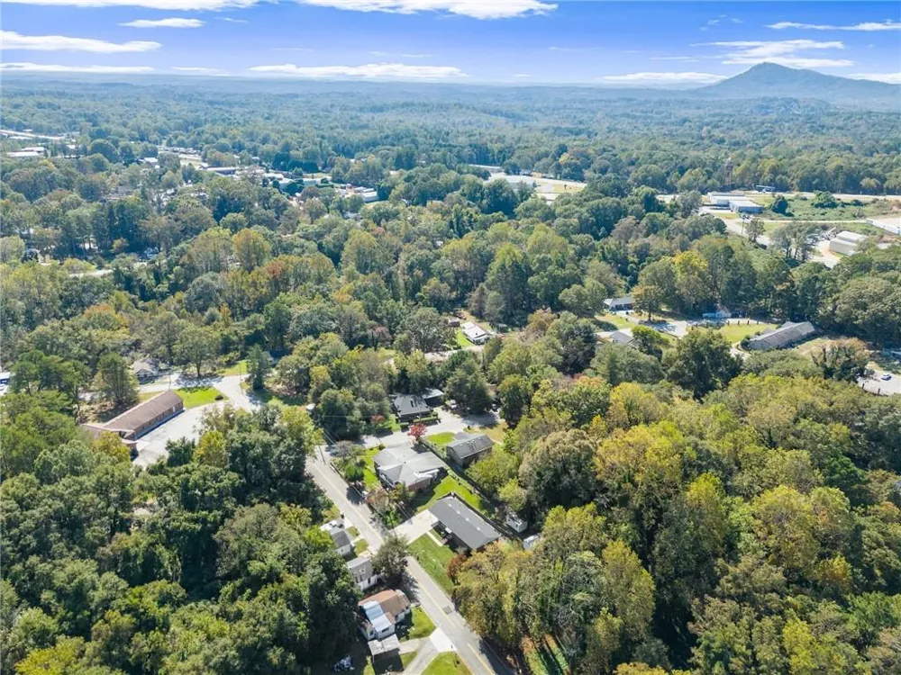 574 S Sage Street S Toccoa, GA 30577