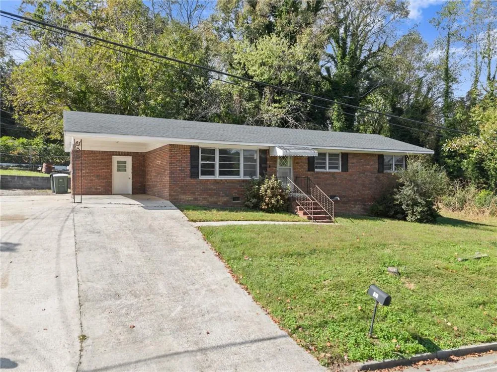 574 S Sage Street S Toccoa, GA 30577
