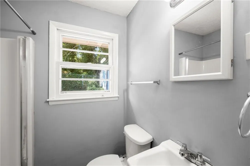 574 S Sage Street S Toccoa, GA 30577