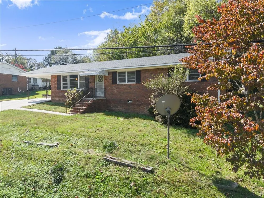 574 S Sage Street S Toccoa, GA 30577