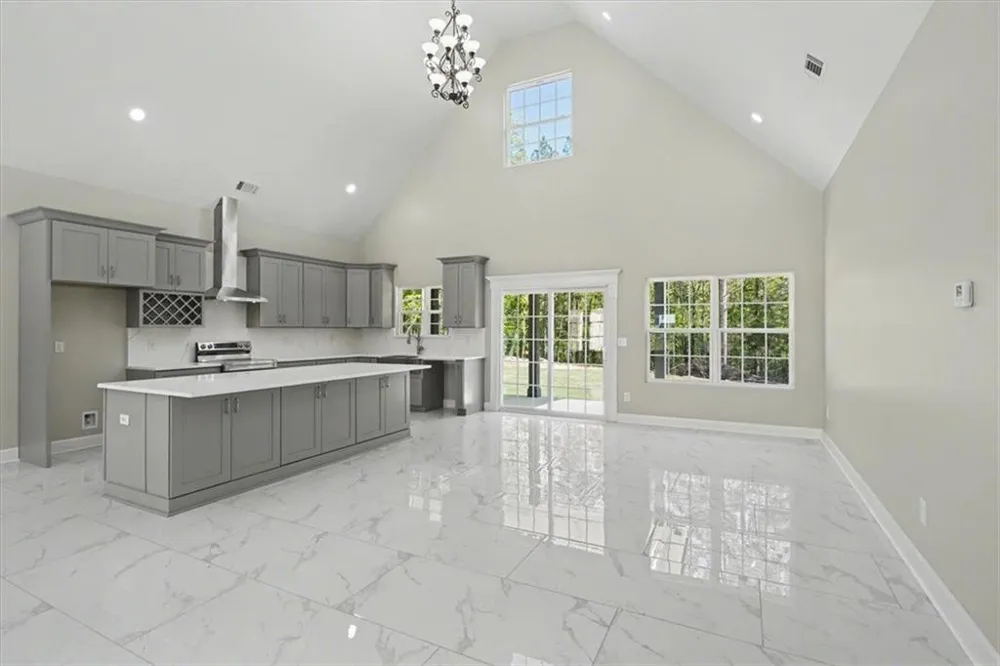 242 Mulberry Lane Lindale, GA 30147
